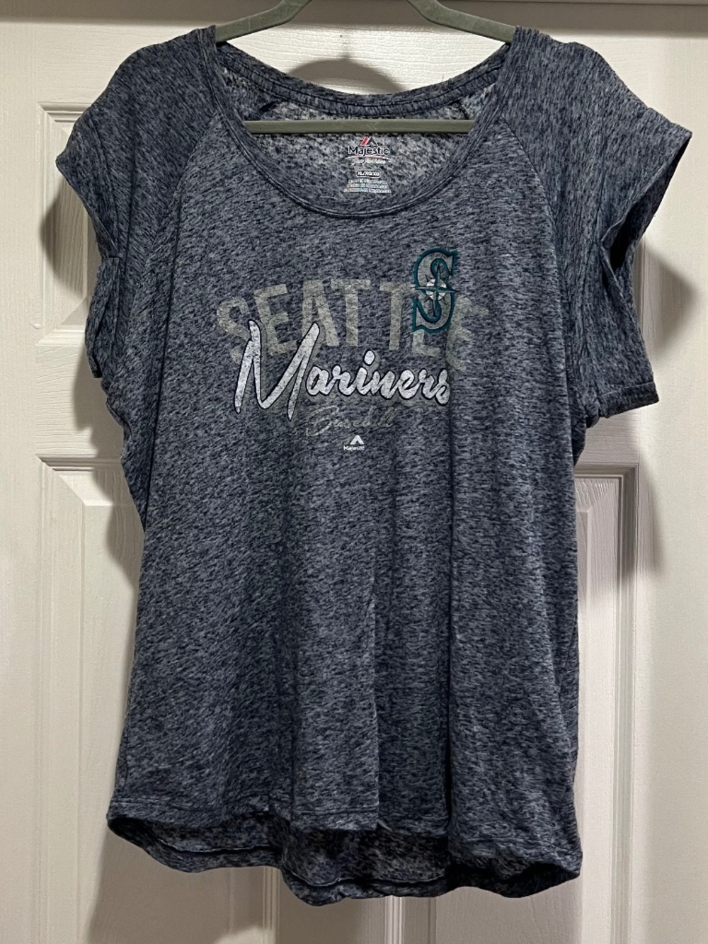 Seattle Mariners Women’s Majestic T Shirt - XL - blue - EUC